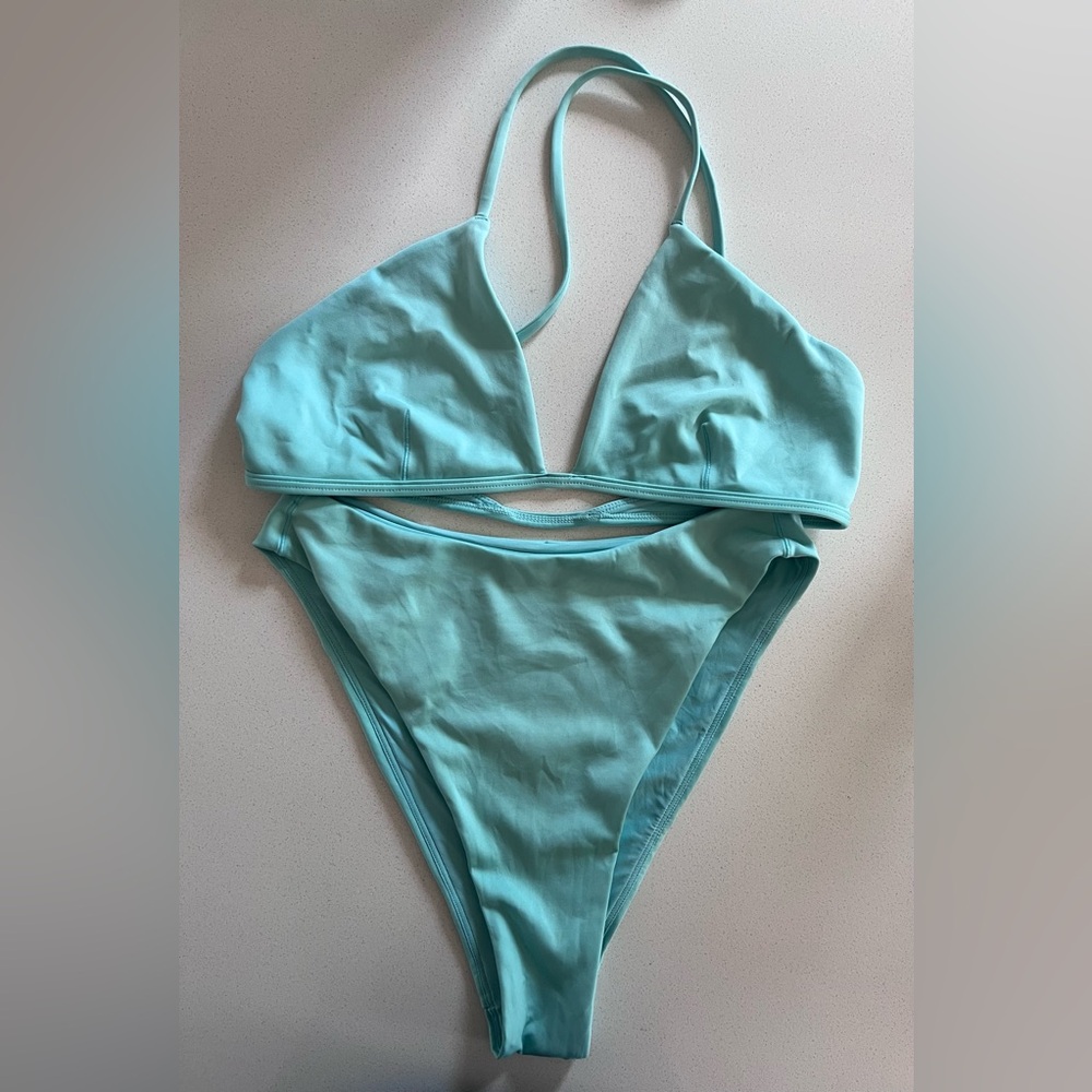 Left On Friday Aqua Reef Top and Throw back Bottom Set